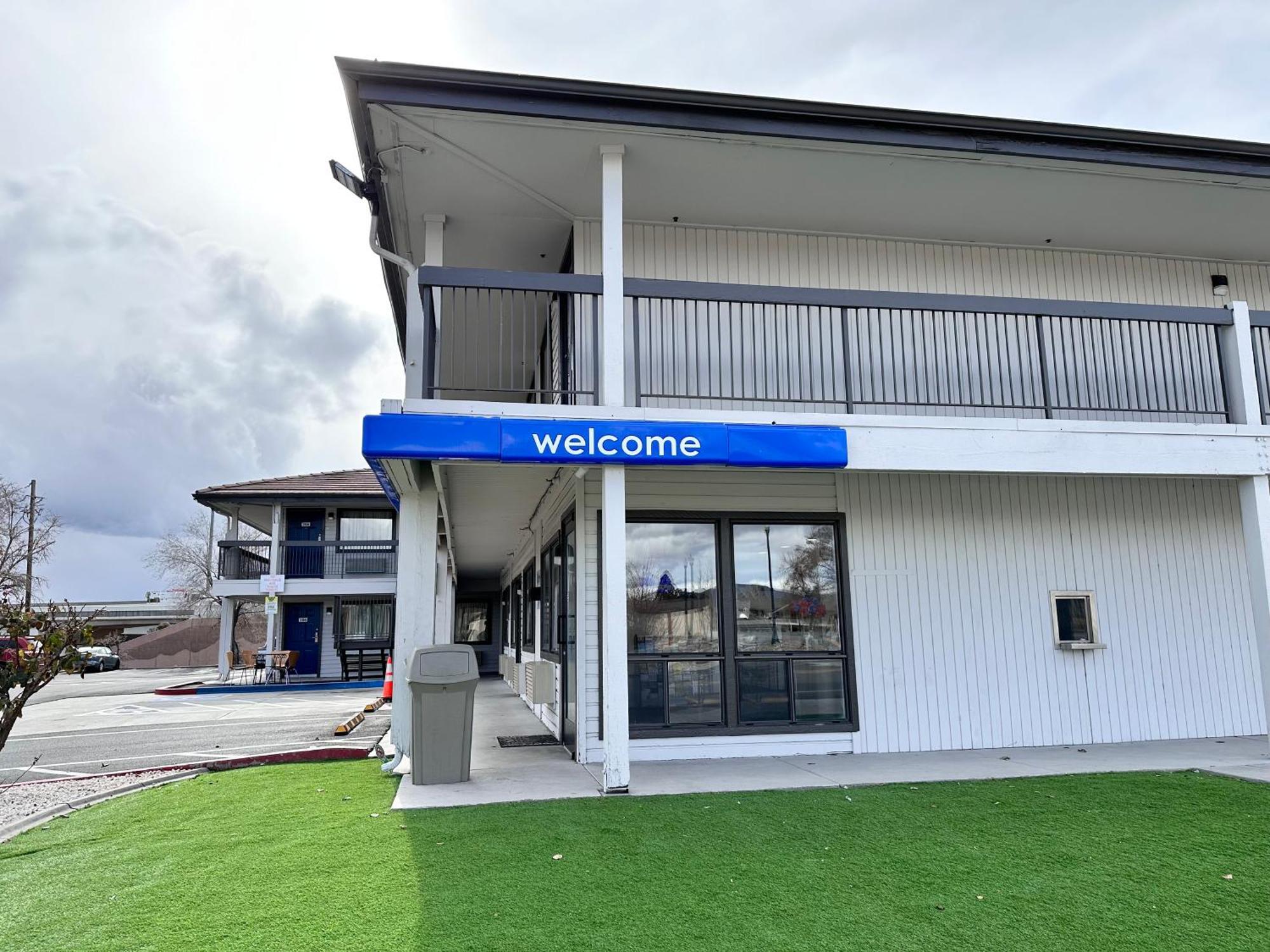 Motel 6-Sparks, Nv - Airport - สปาร์คส์ ภายนอก รูปภาพ