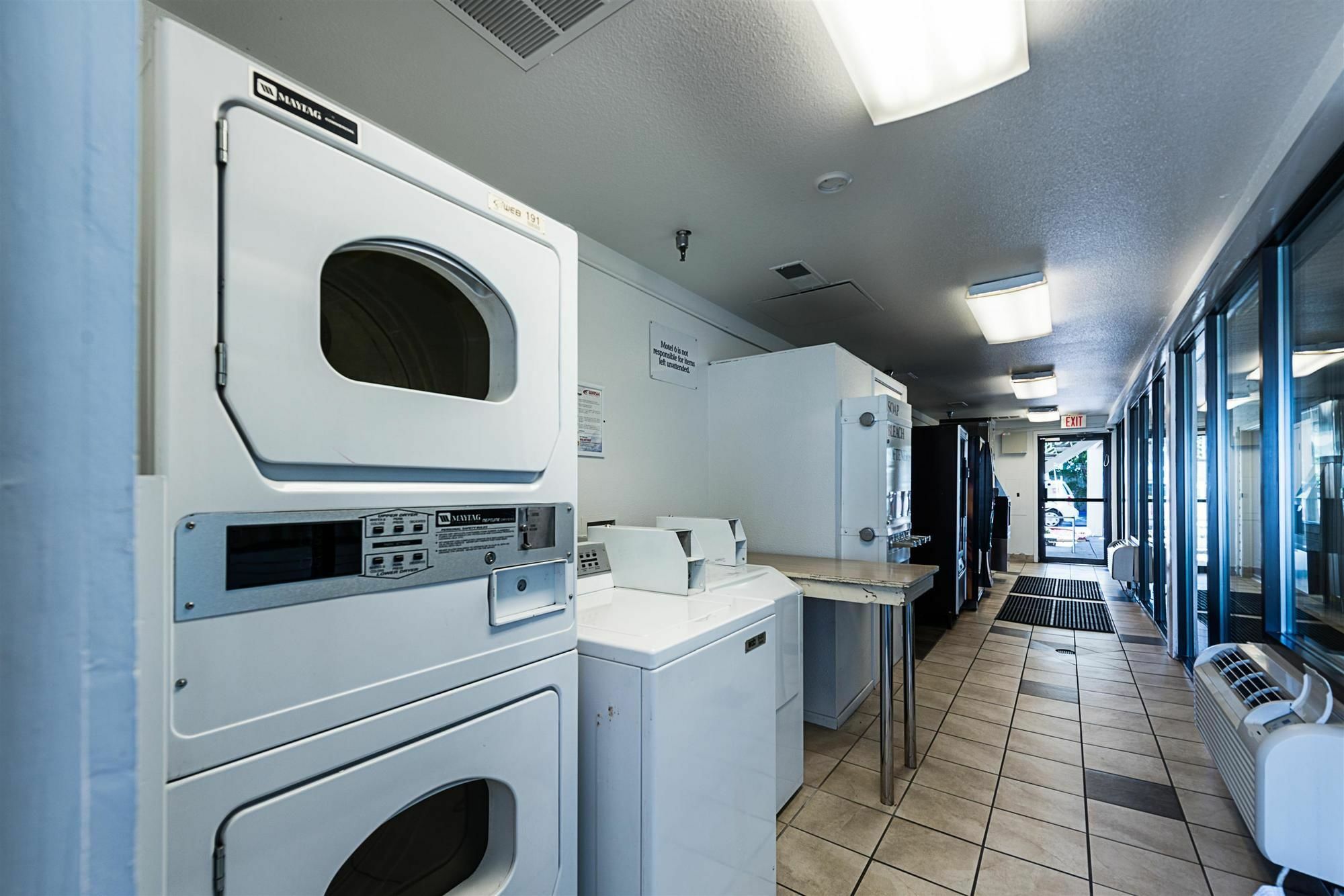 Motel 6-Sparks, Nv - Airport - สปาร์คส์ ภายนอก รูปภาพ